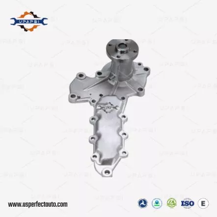 Su Pompası 15521-73039 6684225 15521-73030 15521-73033 15521-73035 Kubota motorları ve bobcat için